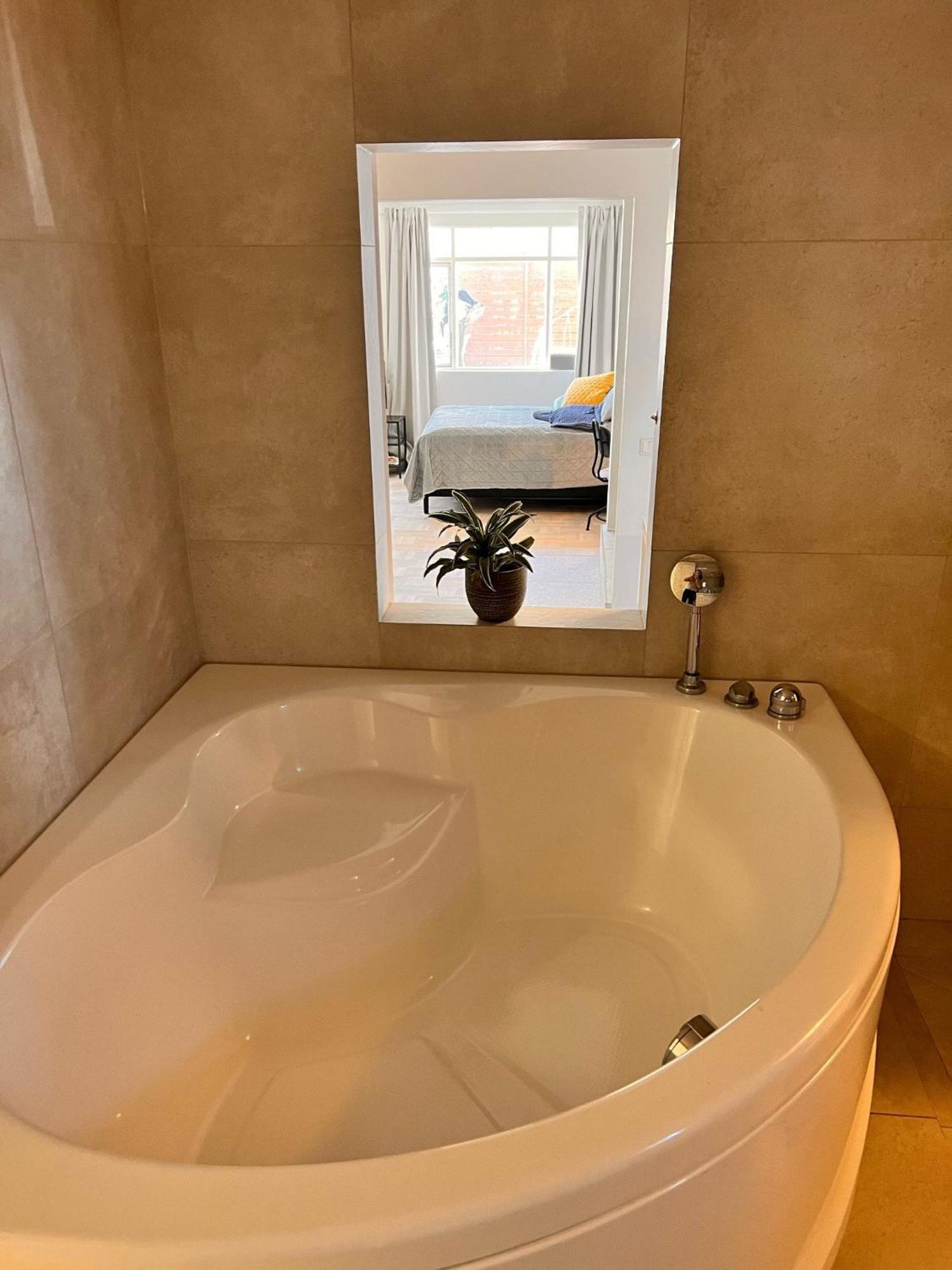 Casa Disa - Apartments A Boutique Guesthouse In Reykjavik City'S Central Park And Botanical Garden In Laugardalur, Hot-Spring-Valley المظهر الخارجي الصورة