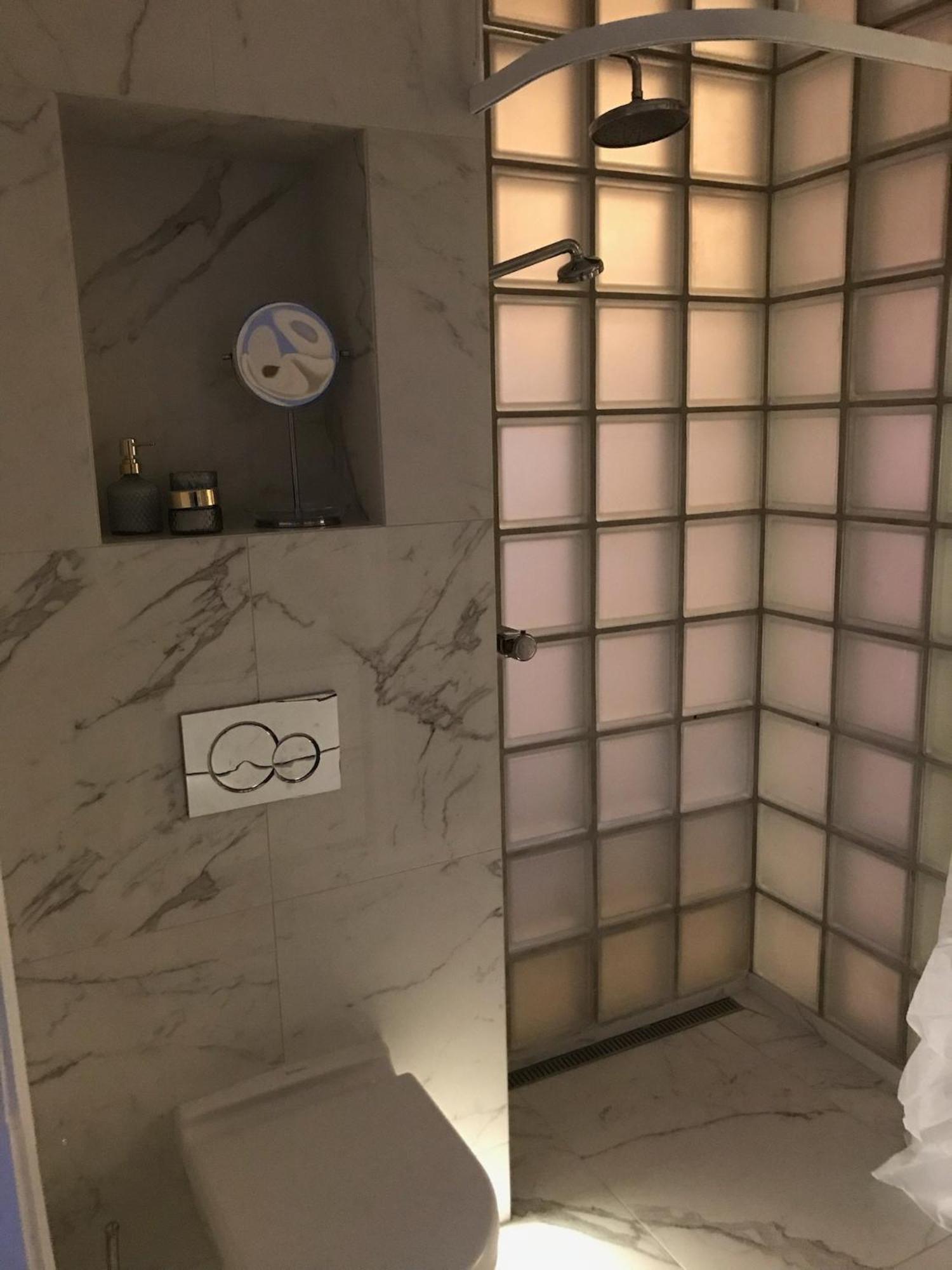 Casa Disa - Apartments A Boutique Guesthouse In Reykjavik City'S Central Park And Botanical Garden In Laugardalur, Hot-Spring-Valley المظهر الخارجي الصورة