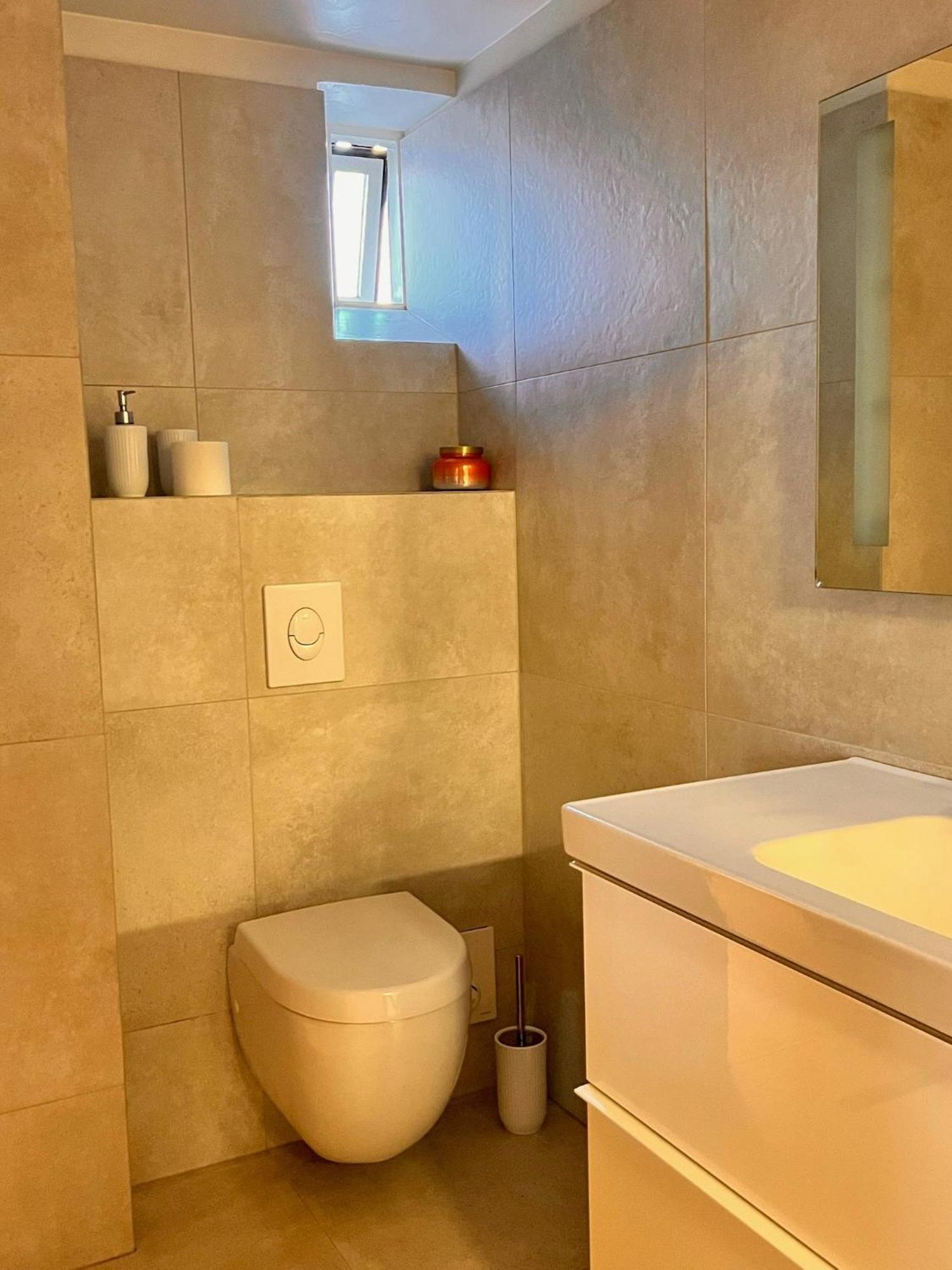 Casa Disa - Apartments A Boutique Guesthouse In Reykjavik City'S Central Park And Botanical Garden In Laugardalur, Hot-Spring-Valley المظهر الخارجي الصورة